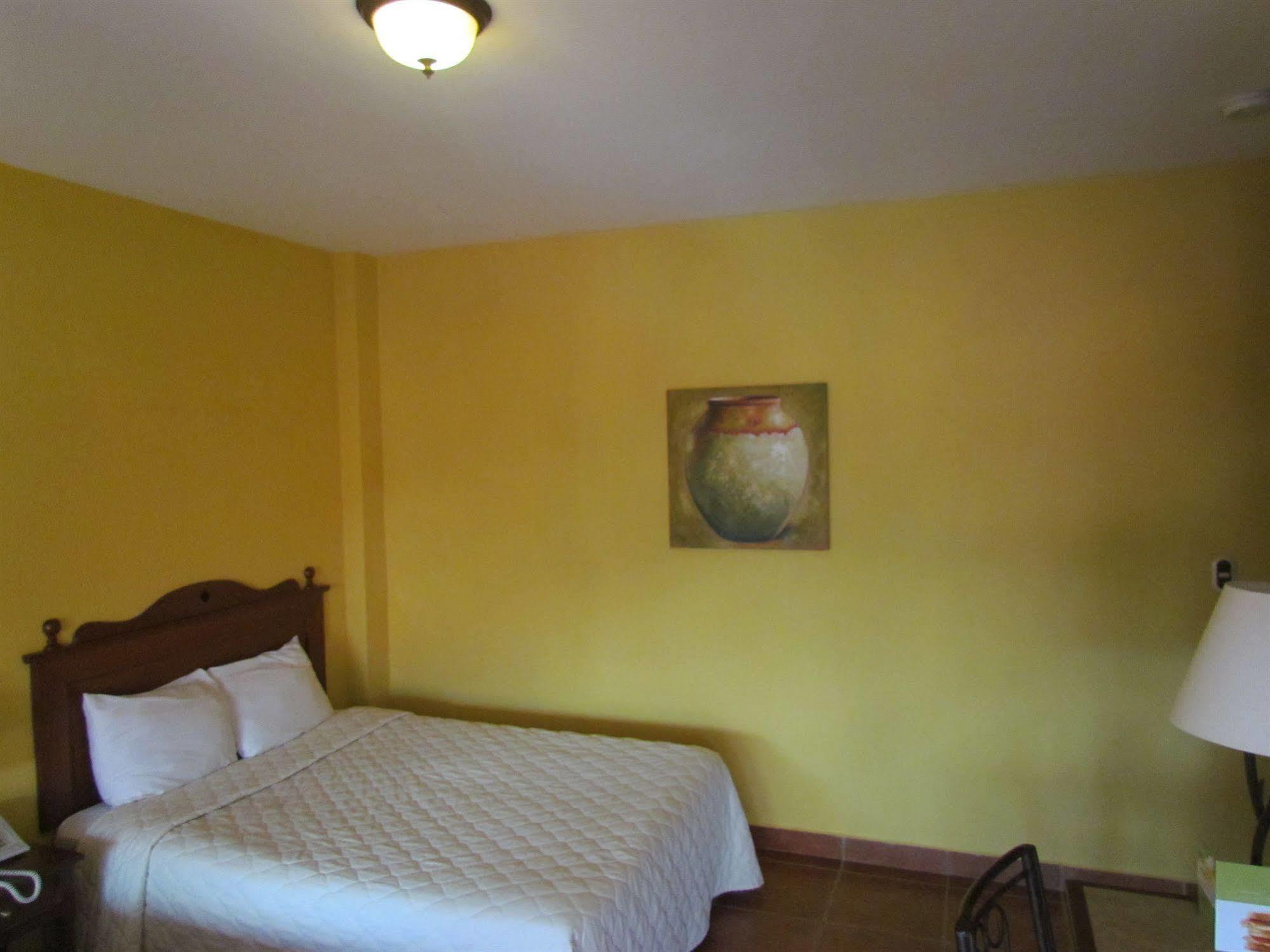 Hotel Villa Terra San Salvador Esterno foto