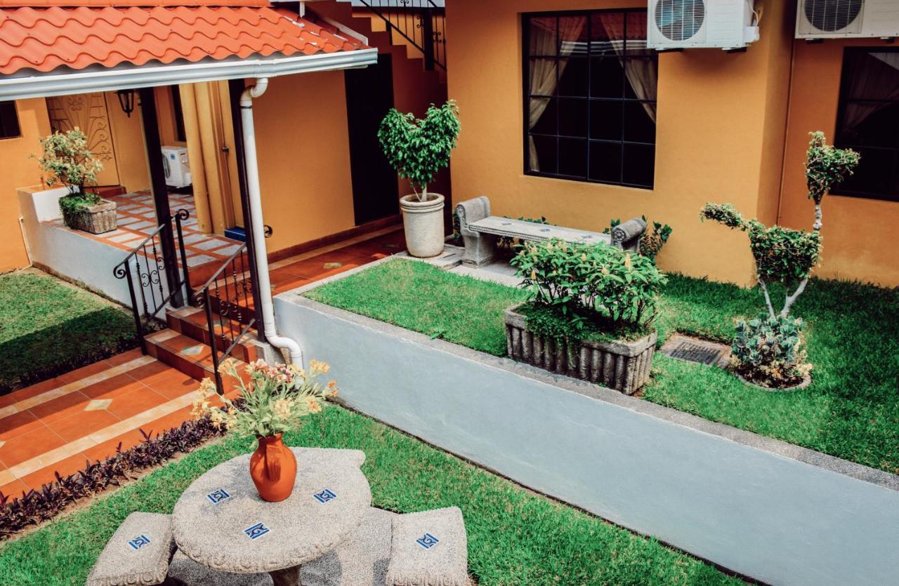 Hotel Villa Terra San Salvador Esterno foto